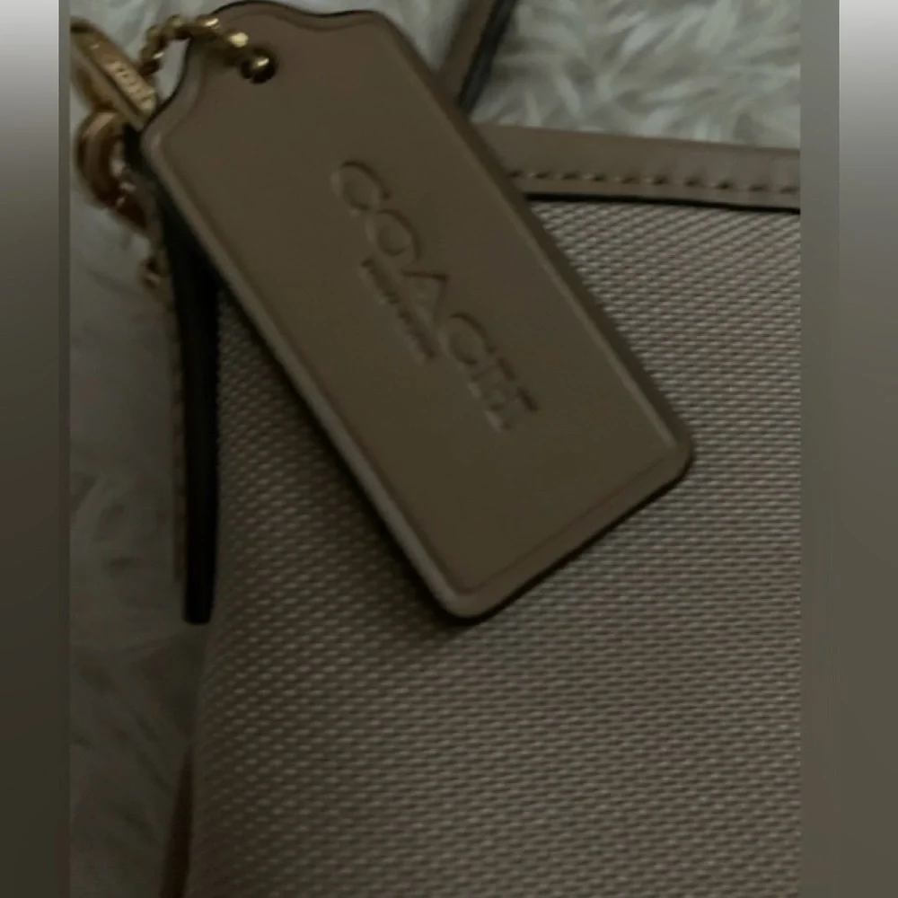 NWOT Coach Kitt Jacquard Crossbody Bag Purse - Picture 9 of 9